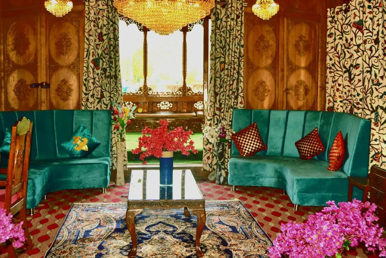 Heritage Amina Group Of Houseboats Hotel Srinagar  Bagian luar foto