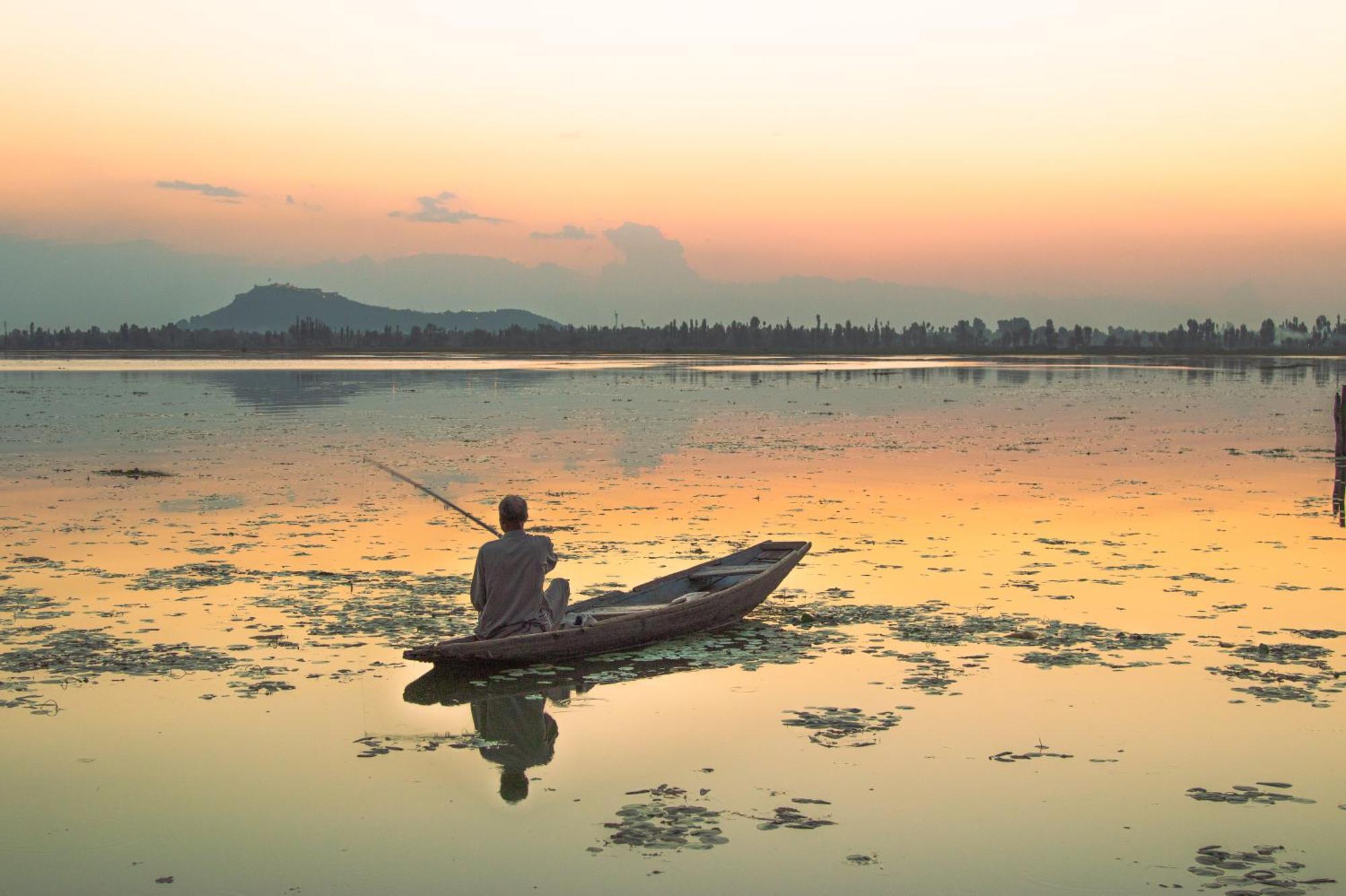 Heritage Amina Group Of Houseboats Hotel Srinagar  Bagian luar foto