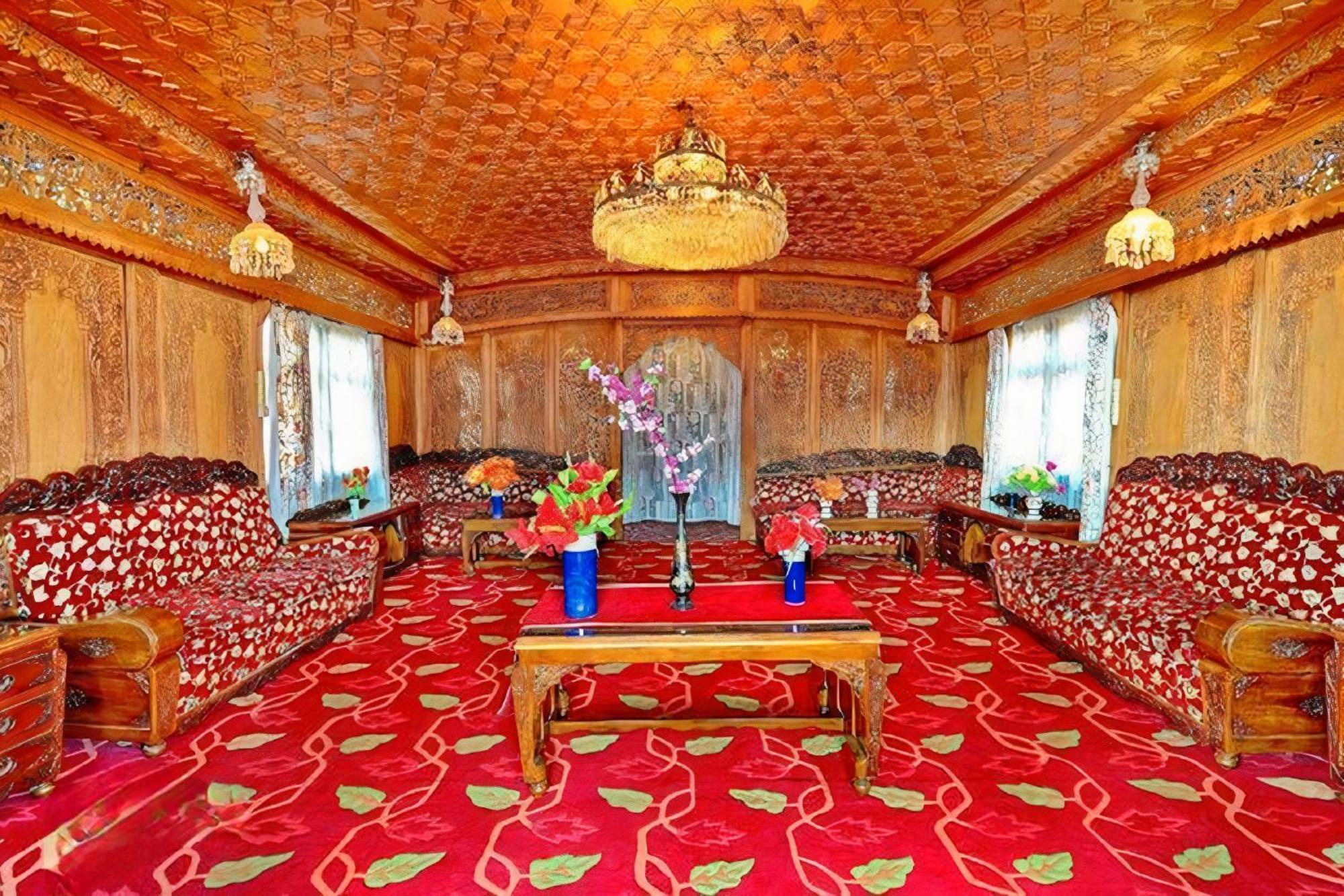 Heritage Amina Group Of Houseboats Hotel Srinagar  Bagian luar foto